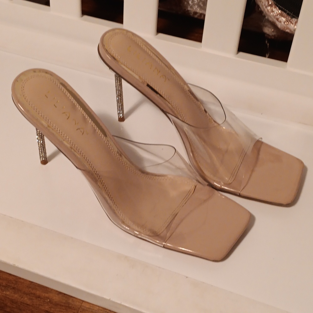 Heels - Picture 7 of 12